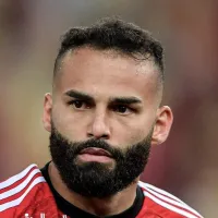 Corinthians toma decisão definitiva sobre a contratação de Thiago Maia, do Flamengo