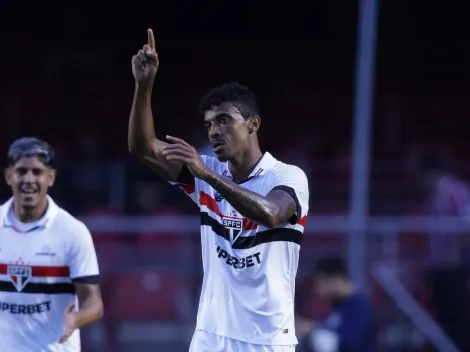 Após marcar gol na estreia, Luiz Gustavo agradece recepção da torcida do São Paulo
