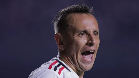 Rafinha está liberado para o clássico. Foto: Ettore Chiereguini/AGIF