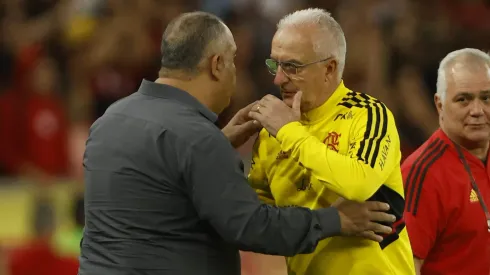 Dorival Júnior tratou de responder as declarações de Marcos Braz sobre ser 'mentiroso' no Flamengo - Foto: Wagner Meier/Getty Images