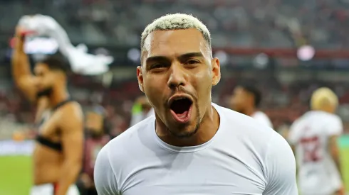 Matheuzinho é apenas a 3ª opção no Flamengo de Tite - Foto: Heuler Andrey/Getty Images