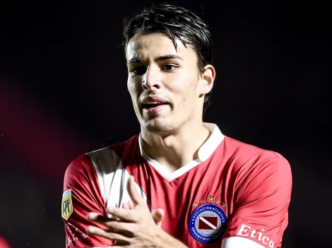 Corinthians é comunicado de decisão do Argentinos Juniors sobre negociar Federico Redondo