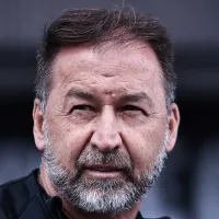 Mano Menezes não abre mão de multa no Corinthians e avisa Augusto Melo