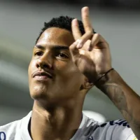 Foi confirmado: Ângelo pode voltar ao Brasil em 'rival' do Santos