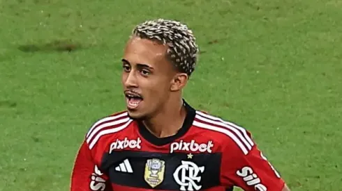 Matheus Gonçalves é avisado sobre decisão de Tite - Foto: Buda Mendes/Getty Images