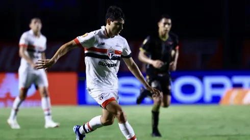 João Moreira brilha pelo São Paulo. Foto: Marcello Zambrana/AGIF