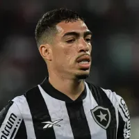 Hugo conquista a confiança de Tiago Nunes no Botafogo, se firmando na lateral-esquerda