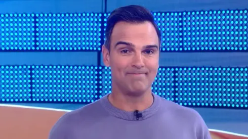 Tadeu Schmidt na apresentação do BBB 24. Reprodução/Globo