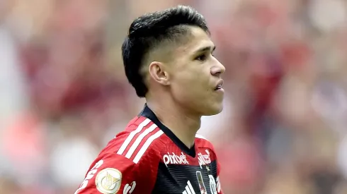 Luiz Araújo se tornou homem de confiança de Tite. Foto: Alexandre Loureiro/AGIF