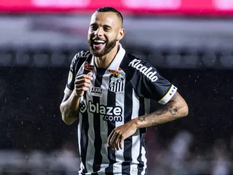   Para jogar com Guilherme e cia: Atacante ganha destaque no Santos e tem chances de titularidade
