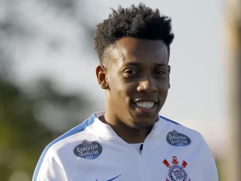 Ajuda bem-vinda: Corinthians 'usa' Moisés em negociação por +1 reforço