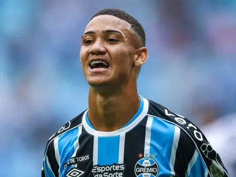 Gustavo Nunes mal desencanta como profissional do Grêmio e atitude extracampo causa ‘burburinho’ na torcida