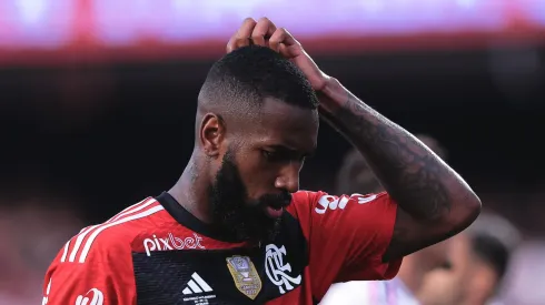 Gerson virou problema no Mengão Foto: Ettore Chiereguini/AGIF