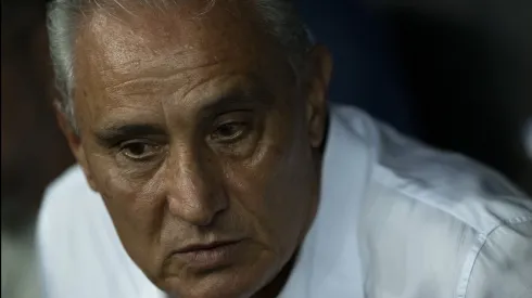 Viña faz sua estreia pelo Flamengo. Foto: Jorge Rodrigues/AGIF