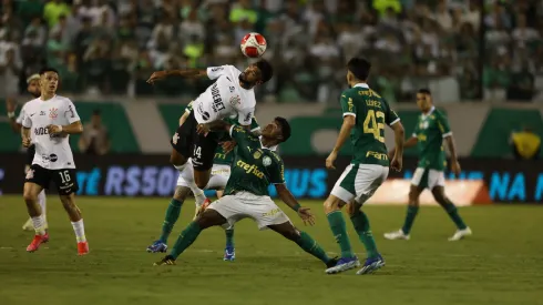 Palmeiras enfrentou o Corinthians pelo Paulistão e saiu com o empate, apesar da vantagem numérica em campo, na Arena Barueri (Foto: Leonardo Lima/AGIF)
