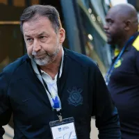 Tudo atrasado: Corinthians não paga jogadores e situação pode ficar insustentável