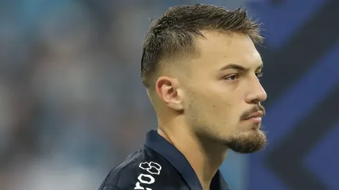 Gabriel Grando goleiro do Gremio durante partida contra o Internacional no estadio Arena do Gremio pelo campeonato BRASILEIRO A 2023. Foto: Pedro H. Tesch/AGIF