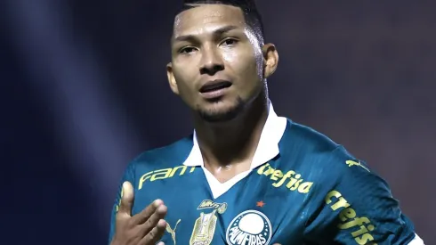 Rony jogador do Palmeiras comemora seu gol durante partida contra o Ituano no estadio Arena Barueri pelo campeonato Paulista 2024. Foto: Marcello Zambrana/AGIF