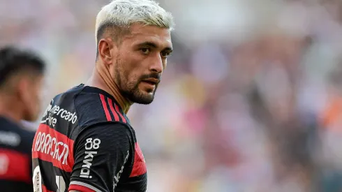 Discursso de Arrascaeta chama a atenção no Flamengo antes do clássico contra o Fluminense. Foto: Thiago Ribeiro/AGIF