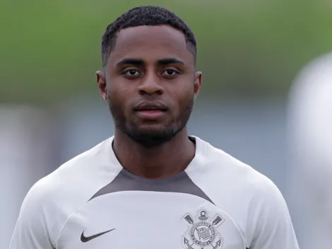 QUANDO VOLTA? Palácios tem situação atualizada no Corinthians após cirurgia