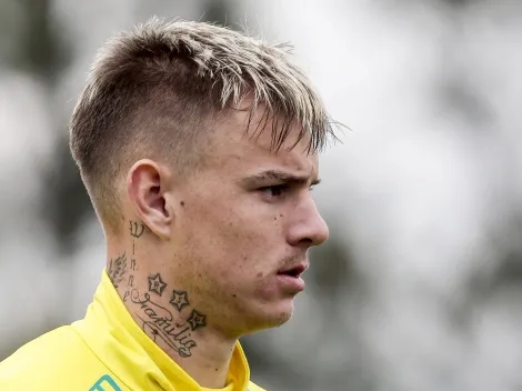 CRÍTICAS! Fábio Santos corneta Róger Guedes por 'erro de carreira' no Corinthians