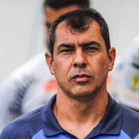Jogador não agrada Fábio Carille e futuro do atleta está indefinido dentro do Santos