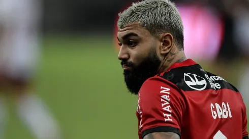 Revelado pelas categorias de base do Santos, o retorno de Gabriel Barbosa era um dos assuntos tratados na temporada. Porém, o Flamengo garantiu a permanência do atacante.. Foto: Thiago Ribeiro/AGIF
