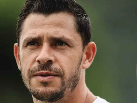 Conversas quentes e avançadas: Giuliano pode ganhar concorrente no Santos