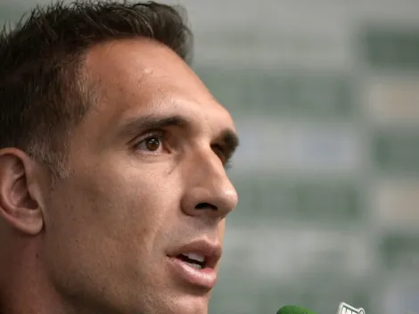 Cravou: Prass 'manda a real' sobre lances a favor do Palmeiras no Choque-Rei