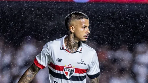 Diego Costa atuando no Paulistão. Foto: Abner Dourado/AGIF