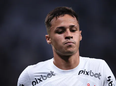 Clube brasileiro negocia com o Corinthians a transferência de Matheus Araújo