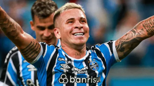 Soteldo comemorando gol do Grêmio contra o São José, na Arena Grêmio, pelo Campeonato Gaúcho, no dia 24/01/2024.