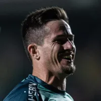 R$ 300 mil: Tadeu vai assinar novo contrato após ser barrado de jogar no Santos