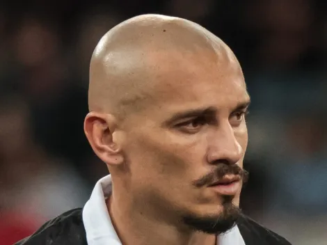 Grêmio bate o martelo sobre contratar Maicon, do Vasco, após zagueiro ser oferecido