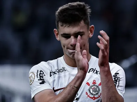 António Oliveira toma decisão e faz anúncio sobre futuro de Moscardo no Corinthians