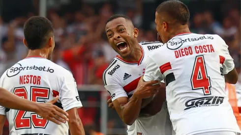 Rodrigo Nestor, Welinton e Diego Costa clássico entre São Paulo e Corinthians, no Morumbis, em jogo válido pelo Campeonato Paulista de 2022, no dia 27/03.