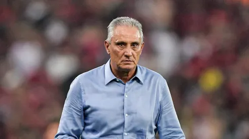 Tite durante a partida de volta da semifinal do estadual, neste sábado (16). Foto: Thiago Ribeiro/AGIF