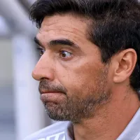Abel Ferreira faz discurso e minuto silêncio após confusão com diretor do São Paulo