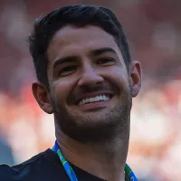 Alessandro Barcellos é questionado por torcedor sobre a contratação de Alexandre Pato, e manda resposta direta