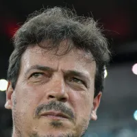 Torcida do Flamengo responde fala de Diniz sobre Flu merecer vencer: \'Rossi nem sujou a roupa\'