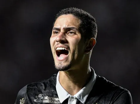 Torcida sobe o tom em bronca com Praxedes, jogador foi titular na eliminação do Vasco no Cariocão