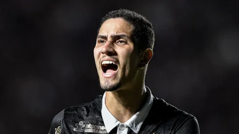 Praxedes foi criticado pelo torcedor do Vasco. Foto: Thiago Ribeiro/AGIF