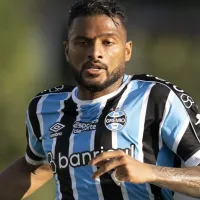 Grêmio atualiza sobre possível cirurgia em Reinaldo e tempo de afastamento será impactado