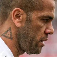 Justiça espanhola aceita conceder liberdade provisória a Daniel Alves mediante fiança de R$ 5,4 milhões