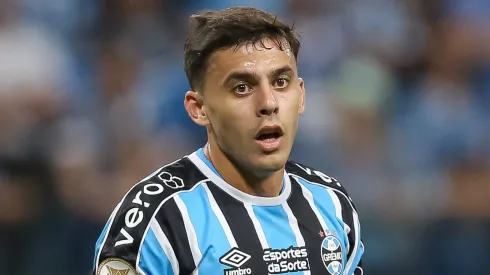 A evolução da lesão de Carballo preocupa o departamento médico - Foto: Pedro H. Tesch/AGIF