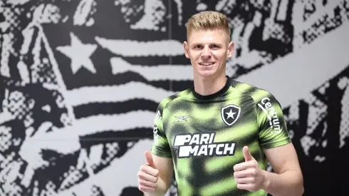 Foto: Vítor Silva/Botafogo - Goleiro Raul é o novo reforço do Botafogo