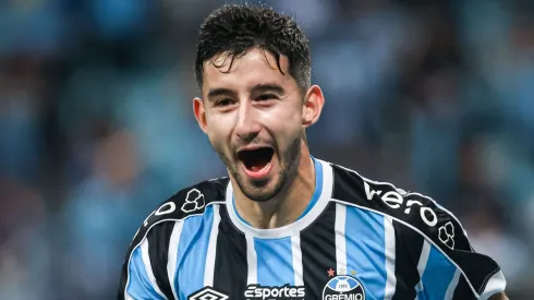 Villasanti, na Arena Grêmio, comemorando gol do Grêmio em partida contra o Bahia, pela Copa do Brasil de 2023, no dia 12/07.