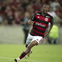 Principal reforço do Flamengo, De La Cruz não é relacionado para jogo do Uruguai e motivo é revelado