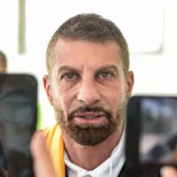 Presidente do Vasco Pedrinho recebe atualização sobre reforma de São Januário