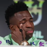 Vinícius Júnior chora ao falar sobre racismo e comove torcedores do Flamengo